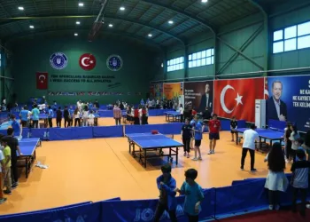 Bursa’da Masa Tenisi Şenliği