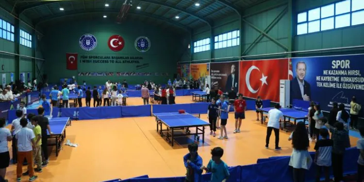 Bursa’da Masa Tenisi Şenliği