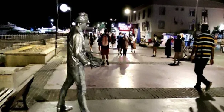 Bursalı adamın mesleği ‘durmak’