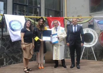 Mimarlar Odası meslektaşlarının mezuniyet töreninde