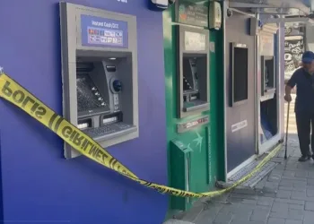 Bursa’da ATM’lere saldırı! Paramparça etti