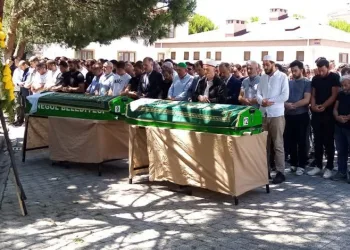 Feci kazada ölen karı koca Bursa’da toprağa verildi
