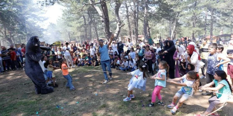 İnegöl Belediyesi personeli piknikte buluştu