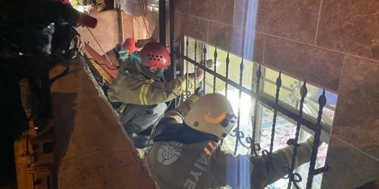İstanbul Esenyurt’ta sel! Bodrum katlar suya gömüldü