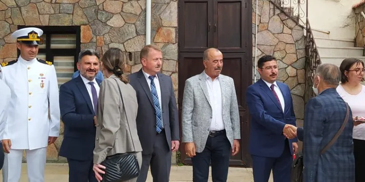 Bursa Mudanya’da protokol üyeleri bayramlaştı