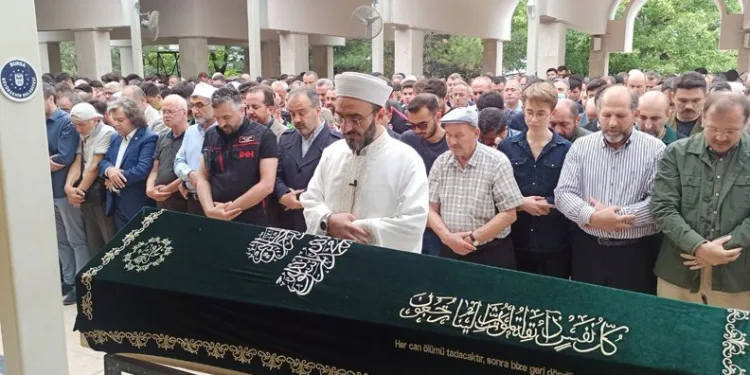 Togo’da kazada ölen Ercan Aksoy Bursa’da uğurlandı