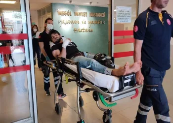 Bursa’da elini makineye kaptıran işçi yaralandı