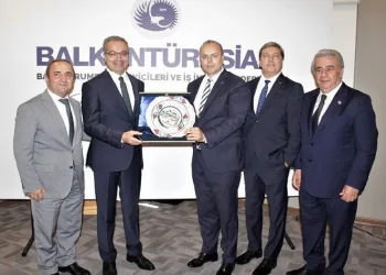 BALKANTÜRKSİAD: “Türkiye, dünyanın ticaret merkezi oldu”