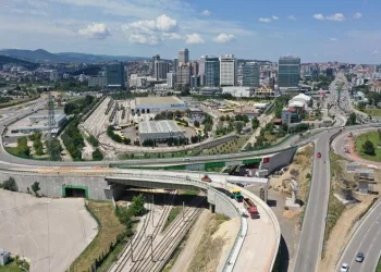 Mudanya kavşağında trafik düzenlemesi