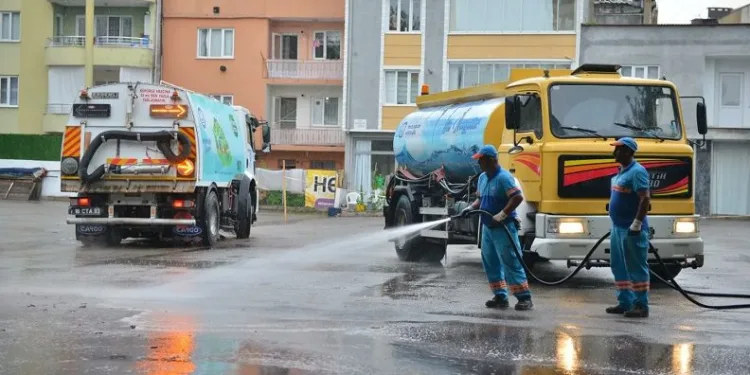 Yıldırım Belediyesi kurban kesim alanlarını temizledi