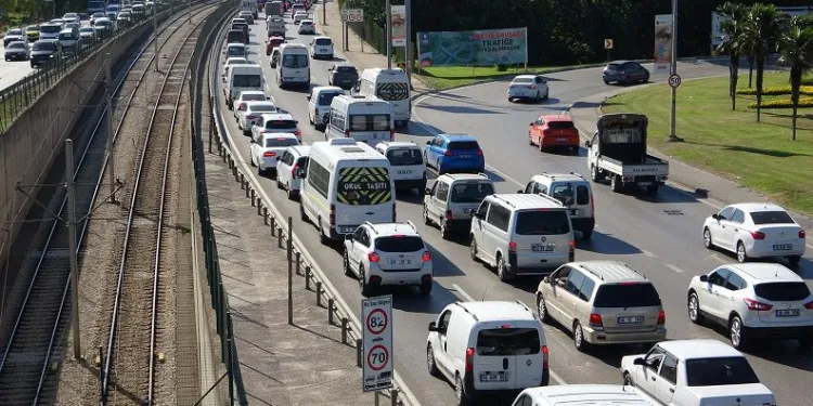 Bursa’da 9 günlük tatil sonrası trafik