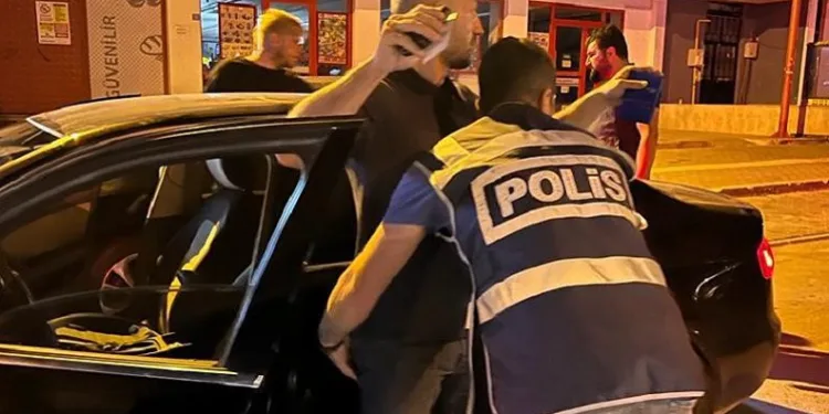 Bursa’da 120 polisin katılımıyla asayiş uygulaması