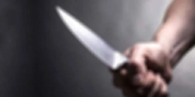 Tartıştığı eşini, kayınvalidesini ve kayınpederini bıçakladı