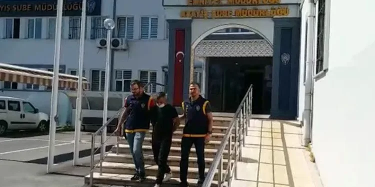 Bursa’da otomobil hırsızı çalıntı araçla yakalandı