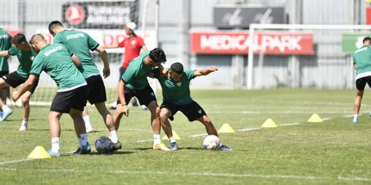 Bursaspor esneklik ve denge çalıştı