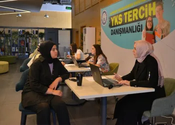 Yıldırım’dan üniversite adaylarına ücretsiz danışmanlık