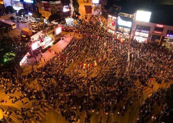 İnegöl 6. kez demokrasi nöbetinde