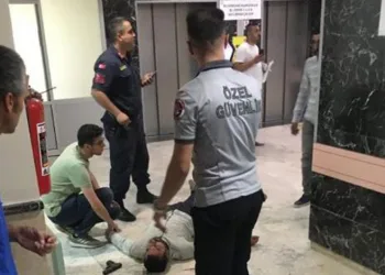 Önce ağabeyi ardından kardeşini vurdu