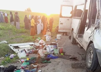 İşçi minibüsü takla attı: 2 ölü, 17 yaralı