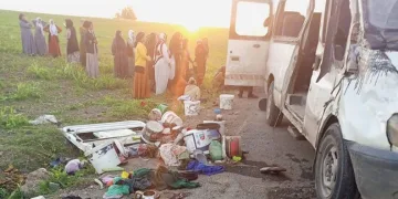İşçi minibüsü takla attı: 2 ölü, 17 yaralı