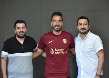 İnegölspor Yılmaz Özeren ile anlaştı