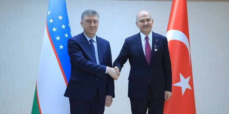 Bakan Soylu, Özbekistanlı mevkidaşı Bobojonov ile görüştü