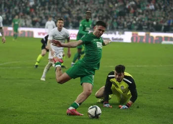 Bursaspor Kulübü Başkanı Ömer Furkan Banaz’dan Tuğbey Akgün açıklaması