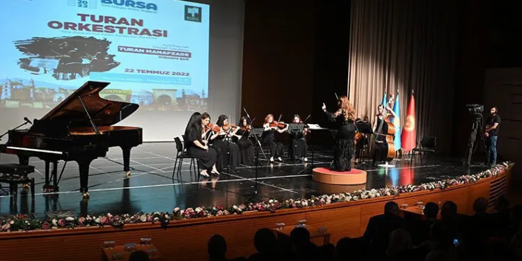 Bursa’da Türk dünyası ezgileri