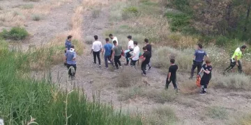 Motosiklet uçuruma yuvarlandı: 3 yaralı