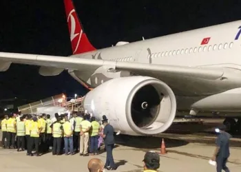 THY kargo uçağına konteyner çarptı