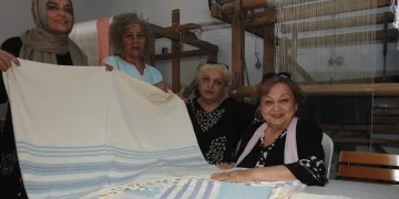 Osmanlı geleneğini 25 tezgahta yaşatıyorlar