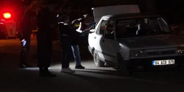 Husumetli ailelerin kavgasında 1 kişi öldü