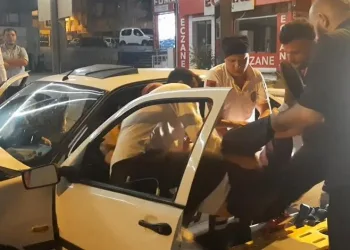 Bursa’da kontrolünü kaybettiği araçta sıkıştı