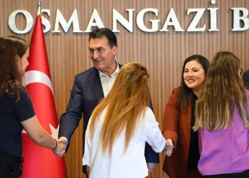 Başkan Dündar personelle bayramlaştı