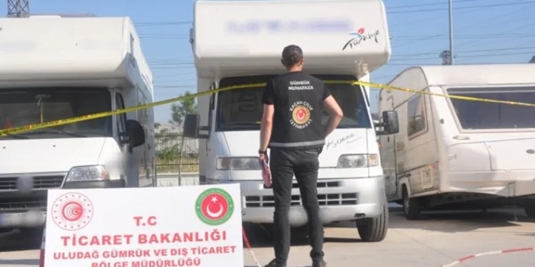 Bursa’da kaçak motokaravan operasyonu