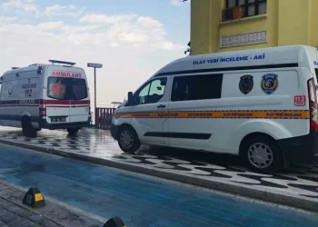 İzmir’de denizde erkek cesedi bulundu