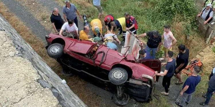 Edirne’de otomobil uçuruma yuvarlandı: 2 ölü