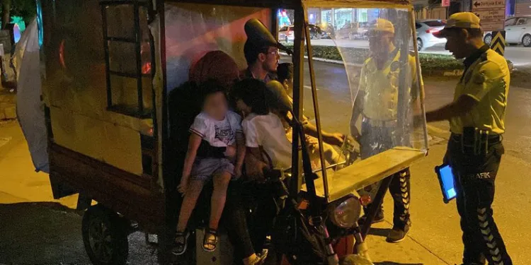 Bursa’da triportör ile yolculuğa ceza yağdı