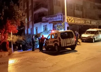 İzmir’de kadın cinayeti: Evinde ölü bulundu