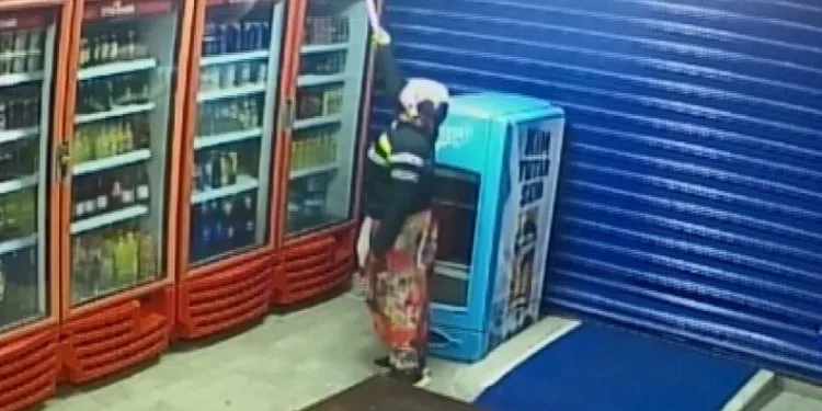 Bursa’da at arabasıyla dondurma hırsızlığı