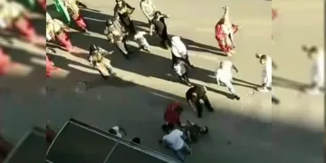 Bursa’da mehter takımı geçişindeki kavga kamerada