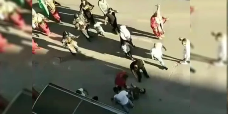Bursa’da mehter takımı geçişindeki kavga kamerada