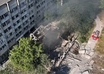 Rusya üniversite binasını vurdu