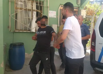 Bursa’da ailesine kızıp kendini rehin aldı
