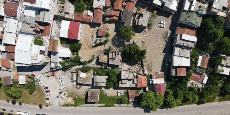 Bursa Yıldırım’da yollar yenileniyor