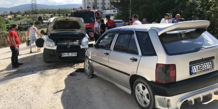 Bilecik’te trafik kazası: 3 yaralı
