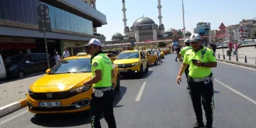 İstanbul Taksim’de taksilere yönelik denetim