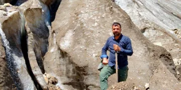 20 bin yıllık buzullarda gezinti