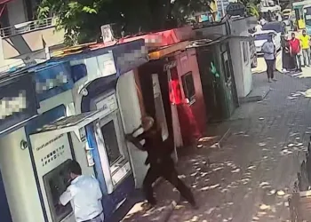 Yine aynı vukuat! ATM’leri parçaladı