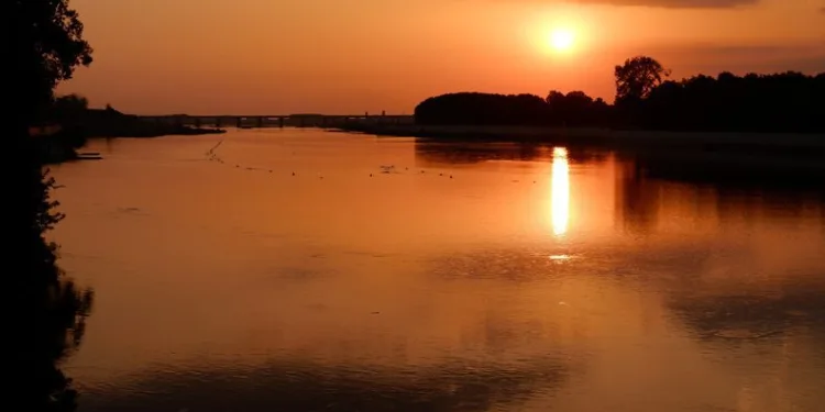 Meriç Nehri’nde hayran bırakan gün batımı